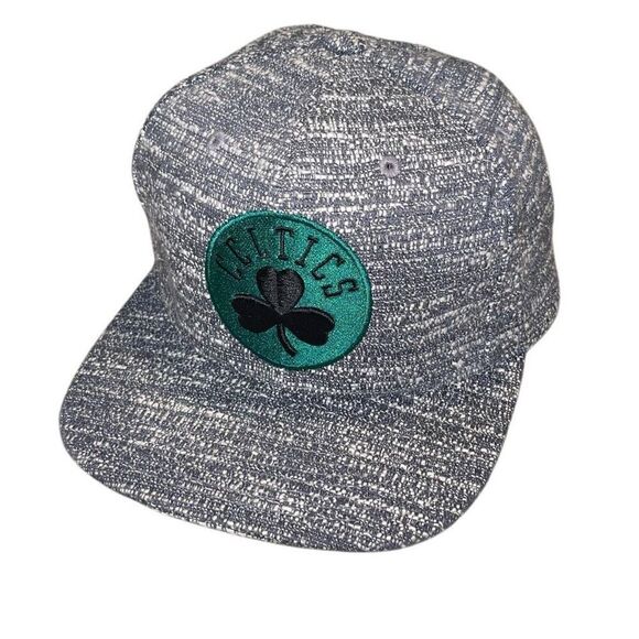 Mitchell & Ness Boston Celtics Snapback Hat Cap Adjustable New - Picture 1 of 7